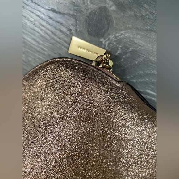 Michael Kors Leather Mettalic Rose Pink Travel Pouch Clutch Bag - Picture 8 of 15